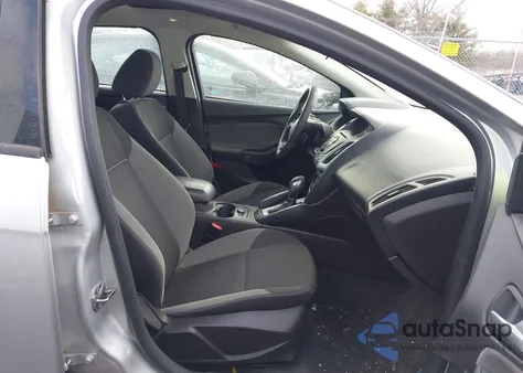 2013 Ford Focus Se z USA, uszkodzony, nr VIN 1FADP3K29DL199542